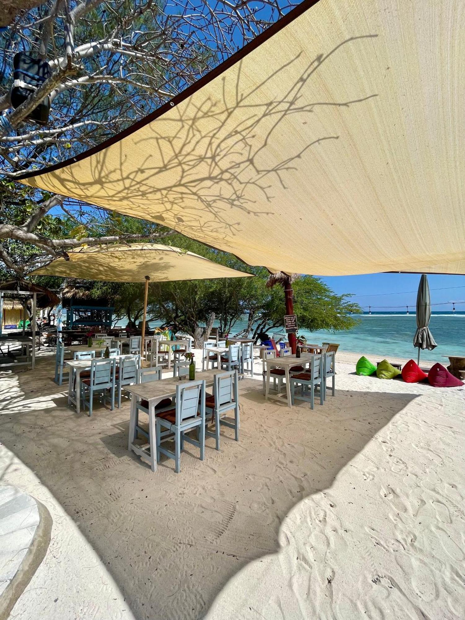 The Exile Sunsetpoint Hotel Gili Trawangan Exterior foto